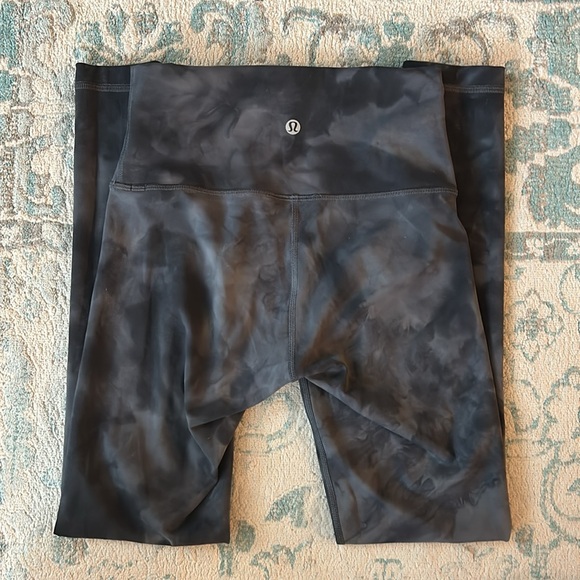Lululemon Wunder Train Leggings (25") - Picture 2 of 5